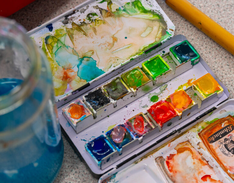 Art paints