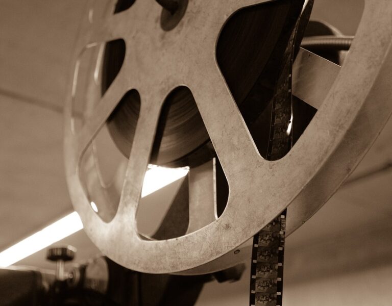 Projector cinema film