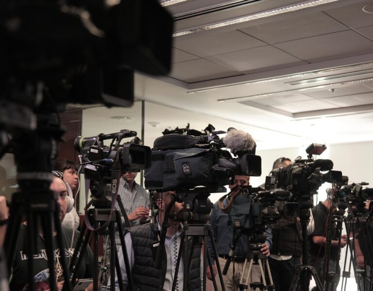 Cameras 6839248 1280